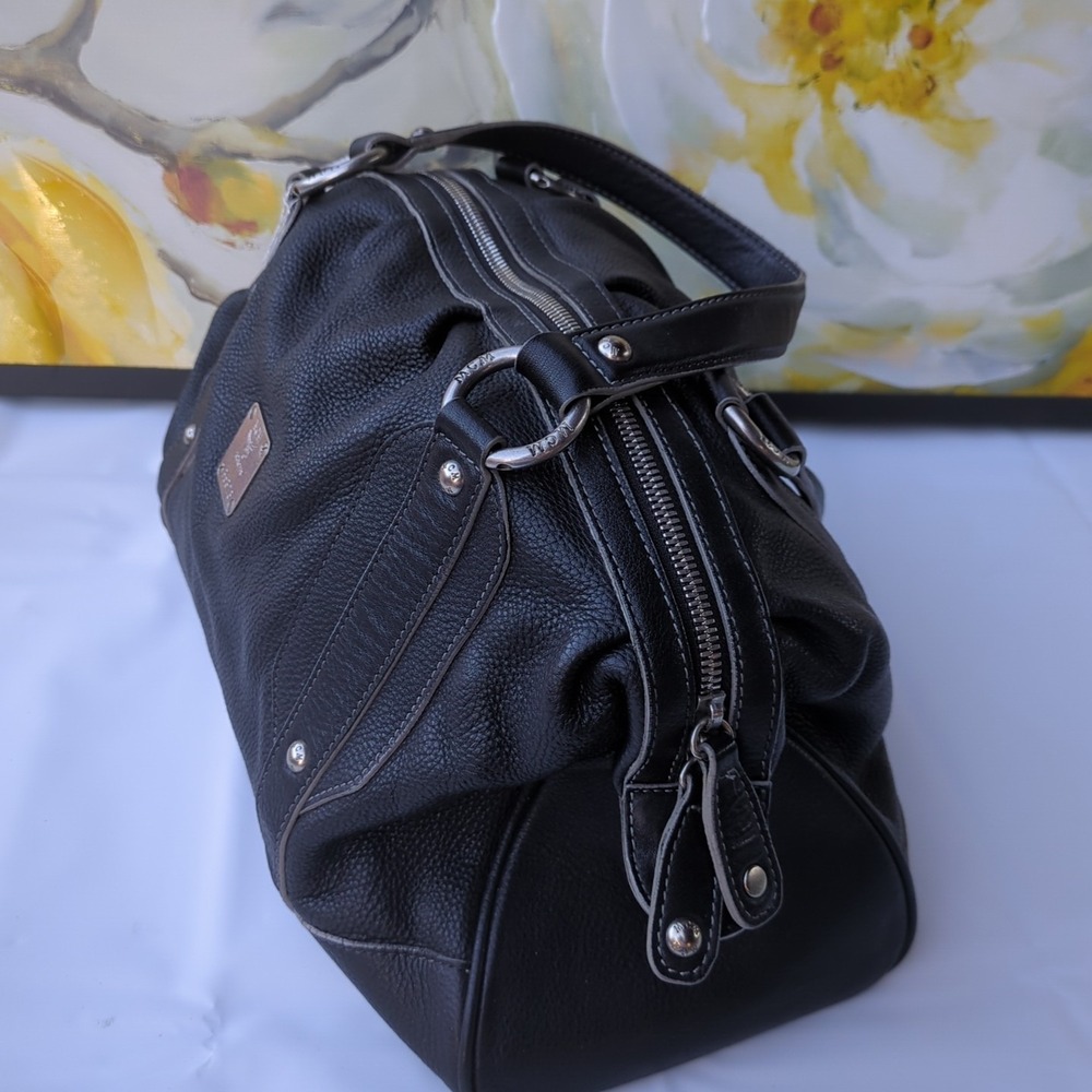 Authentic MCM Black Leather bag - Picture 4 of 16